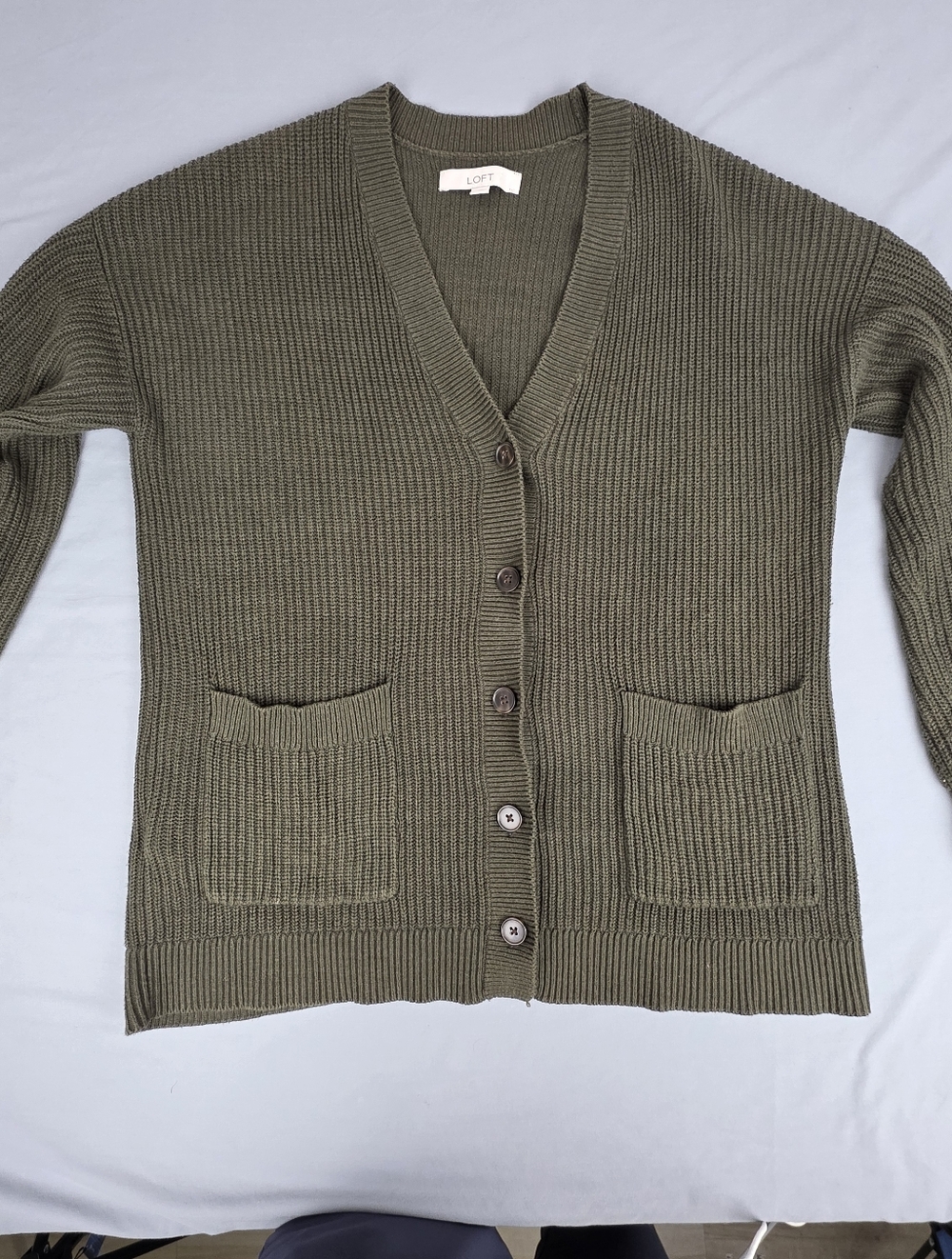 LOFT Olive Green Button Down Chunky Cardigan Pockets Large Chic Academic Cozy